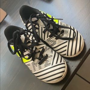 Adidas kids Messi soccer sneaker